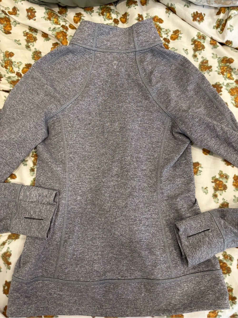 Ivivva tween Gray Full-Zip Define style Jacket thumbholes gymnastics activewear - Picture 2 of 3